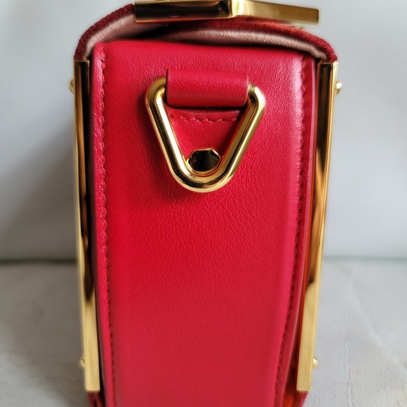 ❌️SOLD❌️ Alexander McQueen Box Velvet 16 Red Gold Leather Shoulder Bag Square - Picture 5 of 16